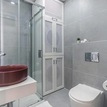 Modern Maisonette In Swieqi - 2 Bedrooms Apartament *
