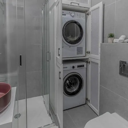 Modern Maisonette In Swieqi - 2 Bedrooms *